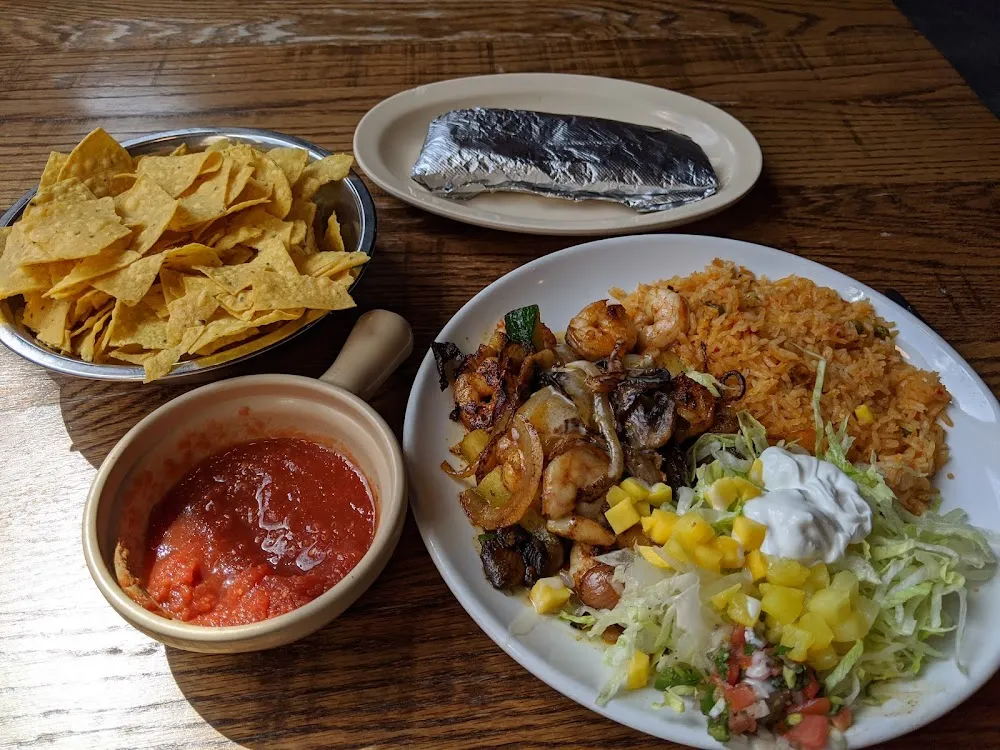 Lola's Tapatia Shrimp